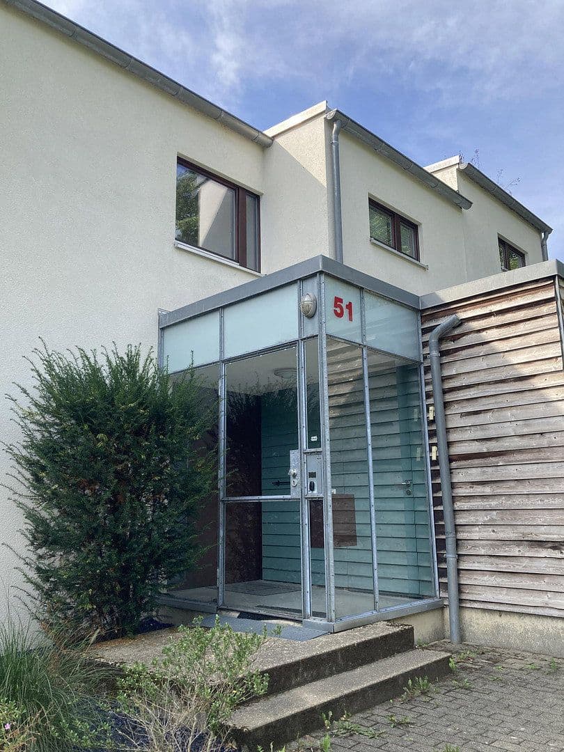 Prenájom domu 172 m², pozemok 257 m², Leverkusen, Severné Porýnie - Westfálsko Prenájom domu 172 m², pozemok 257 m², Leverkusen, Severné Porýnie - Westfálsko