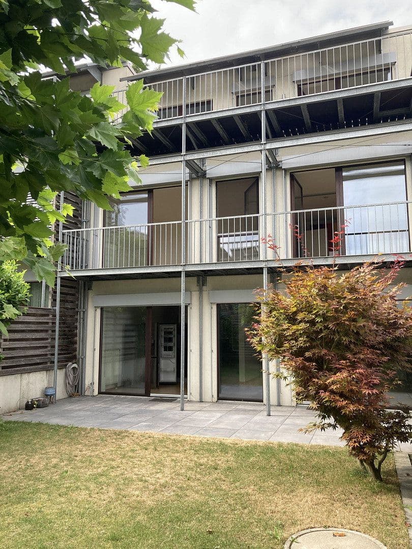 Prenájom domu 172 m², pozemok 257 m², Leverkusen, Severné Porýnie - Westfálsko Prenájom domu 172 m², pozemok 257 m², Leverkusen, Severné Porýnie - Westfálsko