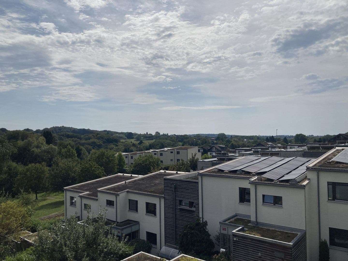 Prenájom domu 172 m², pozemok 257 m², Leverkusen, Severné Porýnie - Westfálsko Prenájom domu 172 m², pozemok 257 m², Leverkusen, Severné Porýnie - Westfálsko