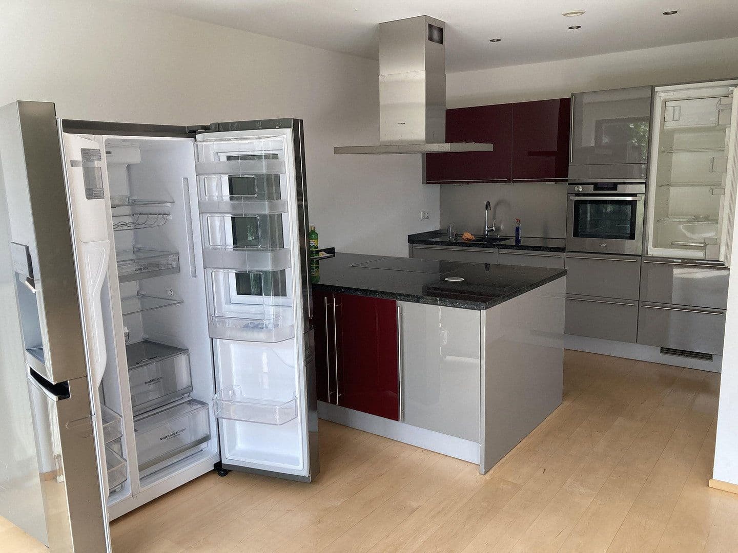 Prenájom domu 172 m², pozemok 257 m², Leverkusen, Severné Porýnie - Westfálsko Prenájom domu 172 m², pozemok 257 m², Leverkusen, Severné Porýnie - Westfálsko