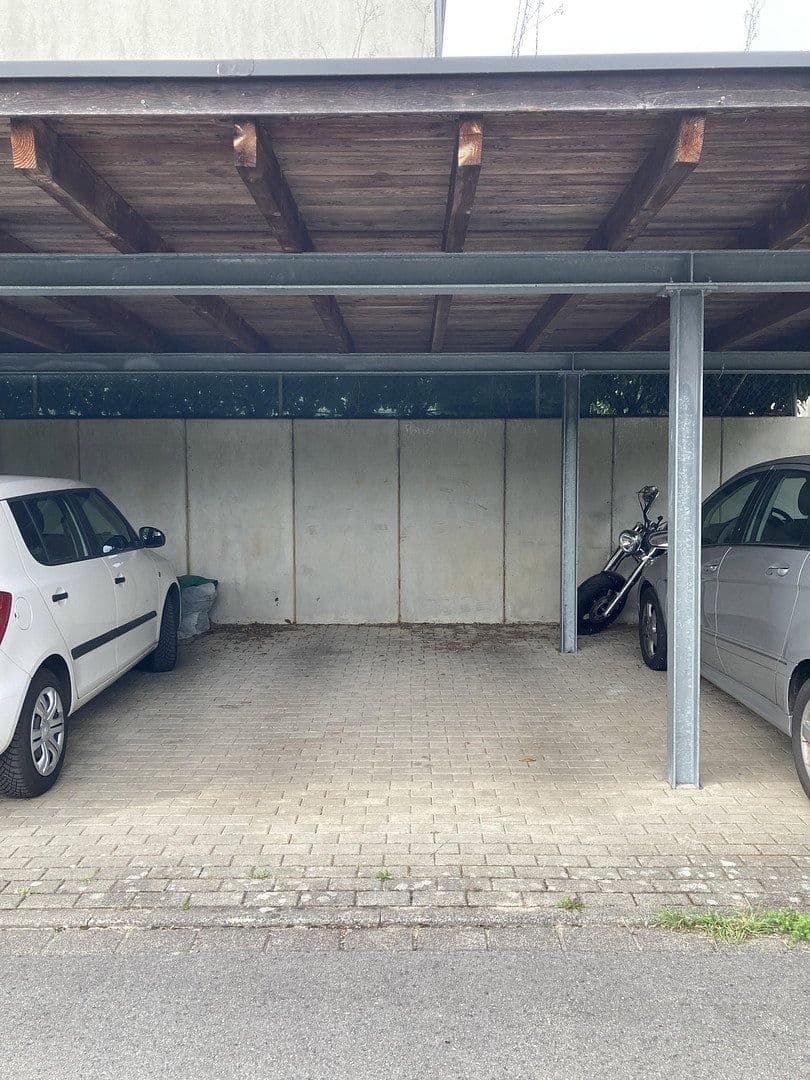 Prenájom domu 172 m², pozemok 257 m², Leverkusen, Severné Porýnie - Westfálsko Prenájom domu 172 m², pozemok 257 m², Leverkusen, Severné Porýnie - Westfálsko