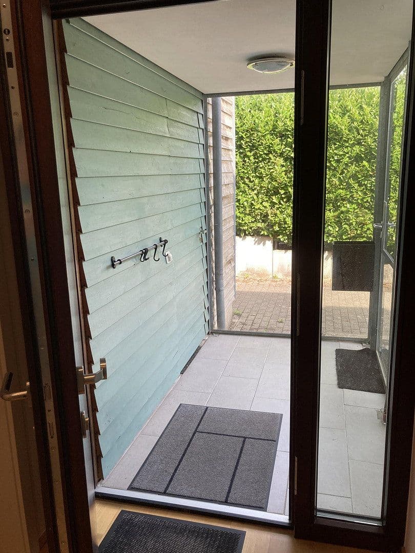 Prenájom domu 172 m², pozemok 257 m², Leverkusen, Severné Porýnie - Westfálsko Prenájom domu 172 m², pozemok 257 m², Leverkusen, Severné Porýnie - Westfálsko