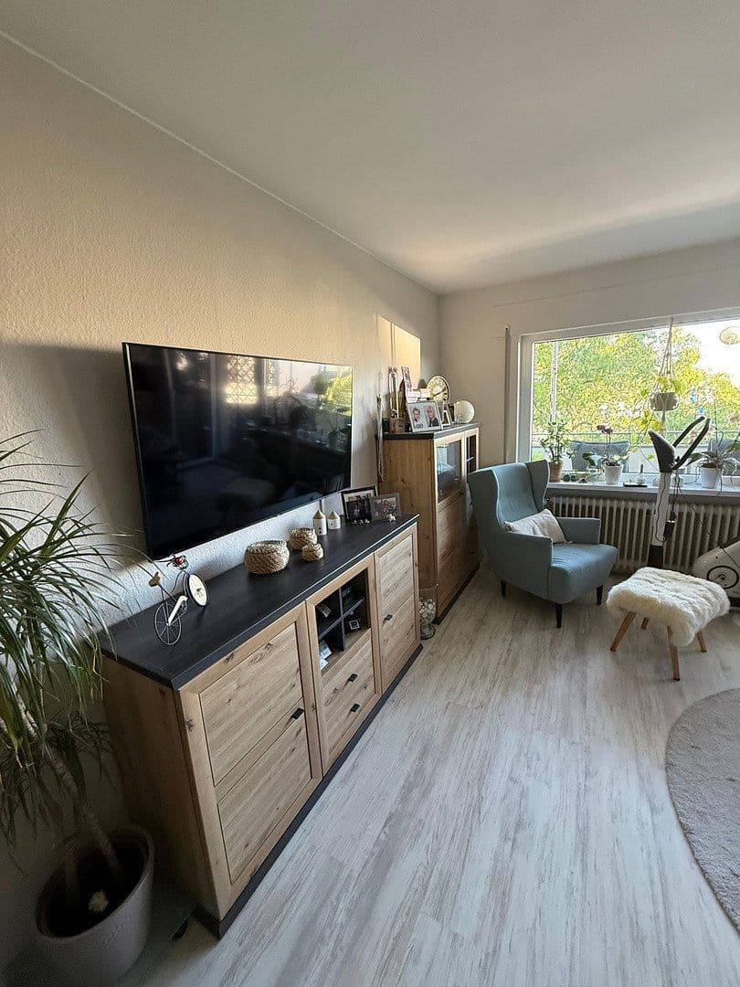 Prenájom bytu 2-izbový 56 m², Triftstraße 19, Frankfurt, Hesensko Prenájom bytu 2-izbový 56 m², Triftstraße 19, Frankfurt, Hesensko