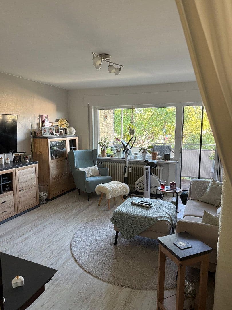 Prenájom bytu 2-izbový 56 m², Triftstraße 19, Frankfurt, Hesensko Prenájom bytu 2-izbový 56 m², Triftstraße 19, Frankfurt, Hesensko