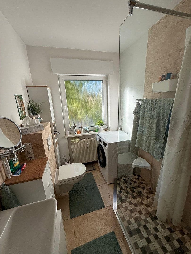 Prenájom bytu 2-izbový 56 m², Triftstraße 19, Frankfurt, Hesensko Prenájom bytu 2-izbový 56 m², Triftstraße 19, Frankfurt, Hesensko
