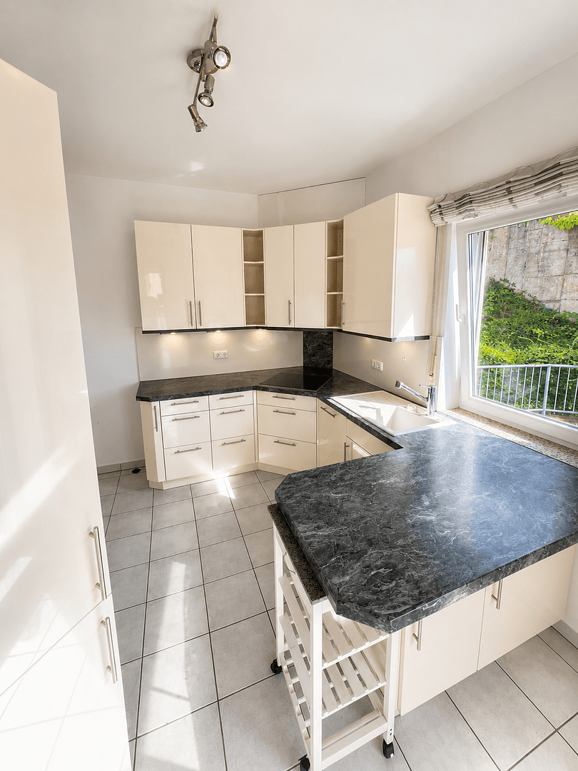 Prenájom bytu 2-izbový 119 m², Alte Kemmenauer Strasse 37, Bad Ems, Porýnie-Falcko Prenájom bytu 2-izbový 119 m², Alte Kemmenauer Strasse 37, Bad Ems, Porýnie-Falcko