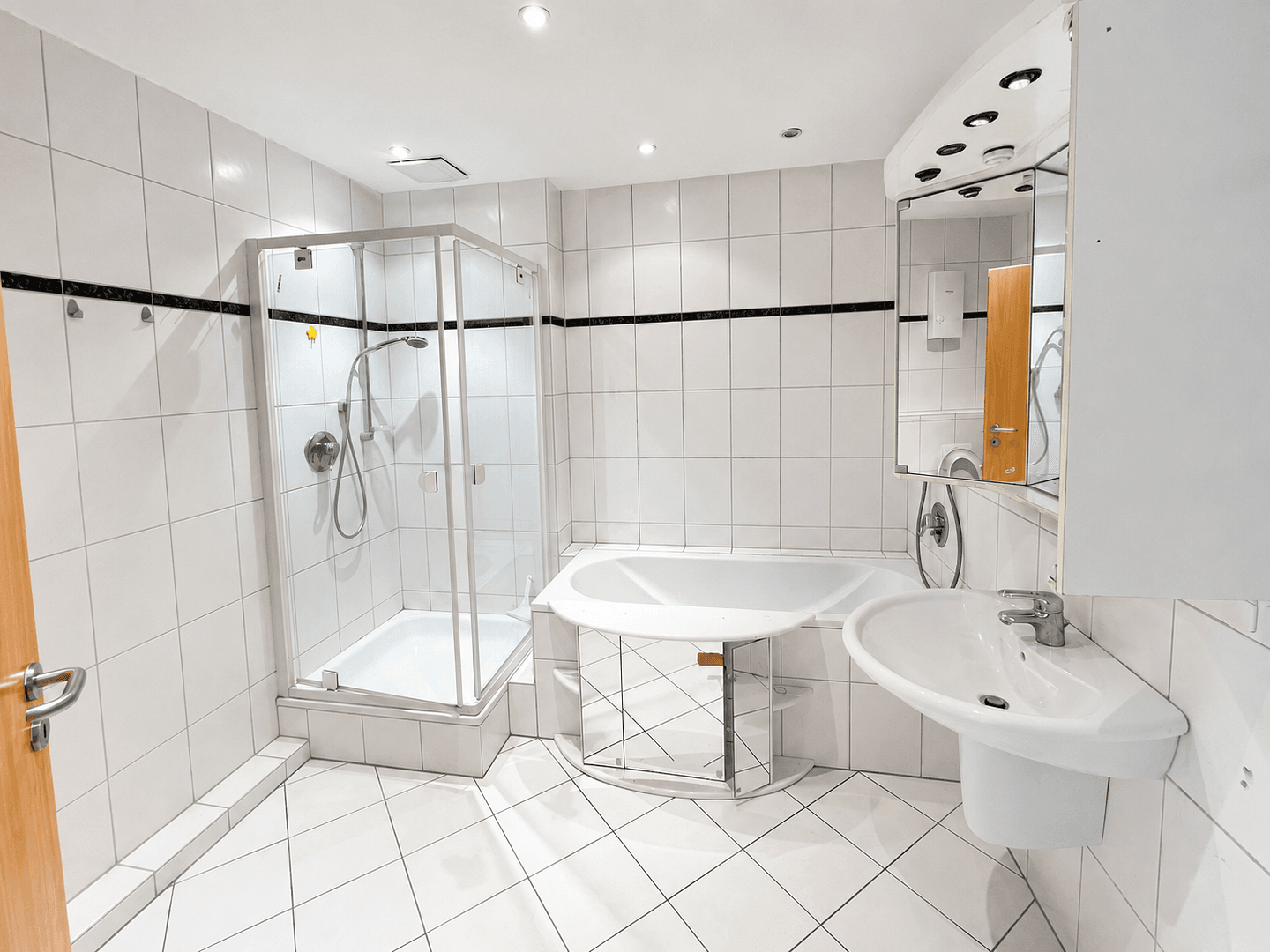 Prenájom bytu 2-izbový 119 m², Alte Kemmenauer Strasse 37, Bad Ems, Porýnie-Falcko Prenájom bytu 2-izbový 119 m², Alte Kemmenauer Strasse 37, Bad Ems, Porýnie-Falcko