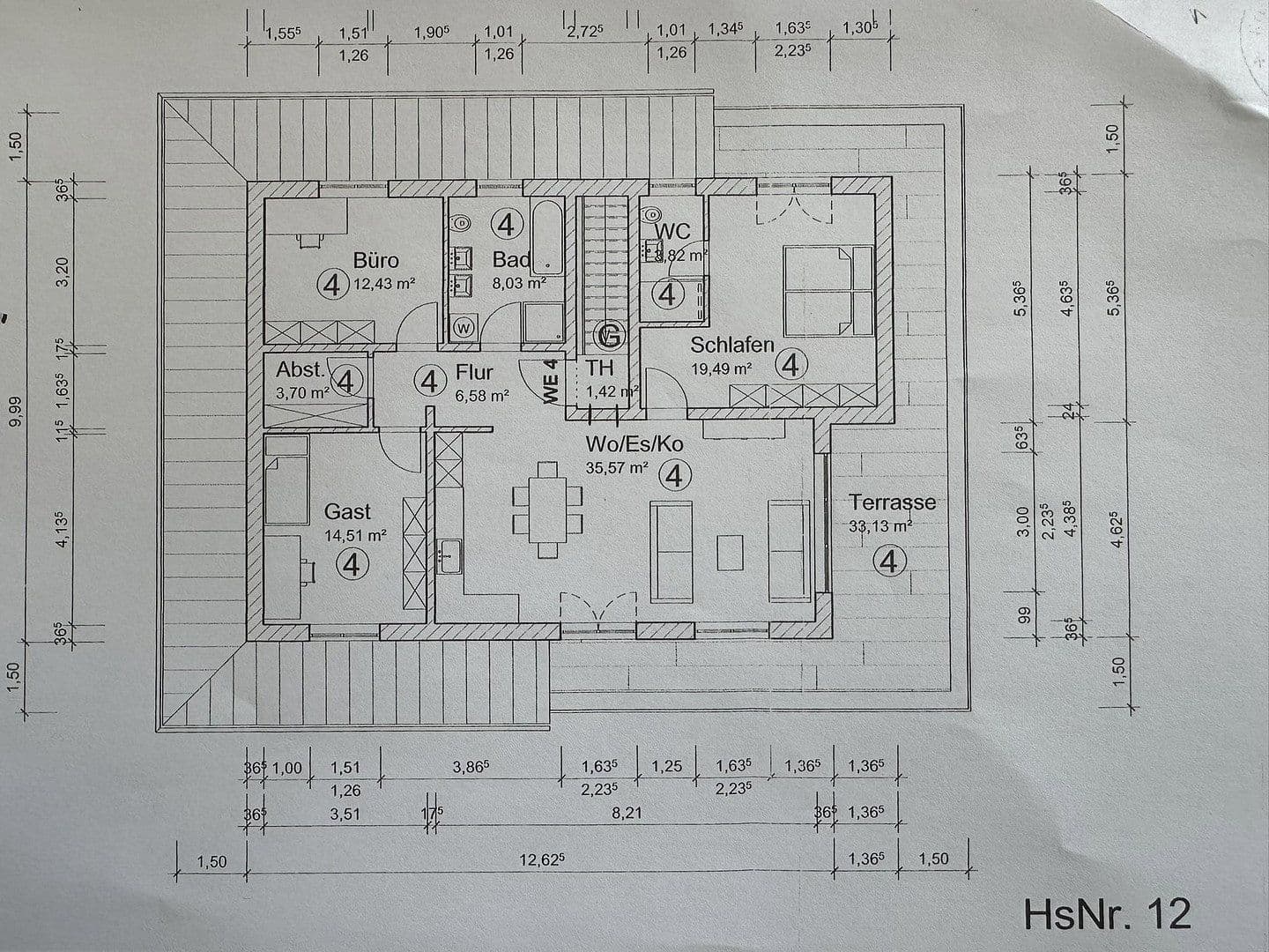 Prenájom bytu 4-izbový 120 m², Kirn, Porýnie-Falcko Prenájom bytu 4-izbový 120 m², Kirn, Porýnie-Falcko