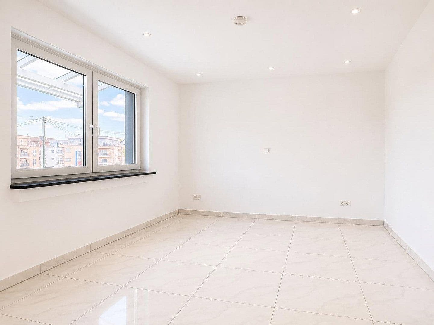 Predaj domu 174 m², pozemok 927 m², Im Klopseifen, Asbach, Porýnie-Falcko Predaj domu 174 m², pozemok 927 m², Im Klopseifen, Asbach, Porýnie-Falcko
