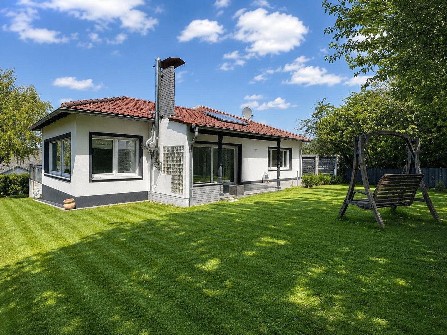 Predaj domu 174 m², pozemok 927 m², Im Klopseifen, Asbach, Porýnie-Falcko Predaj domu 174 m², pozemok 927 m², Im Klopseifen, Asbach, Porýnie-Falcko