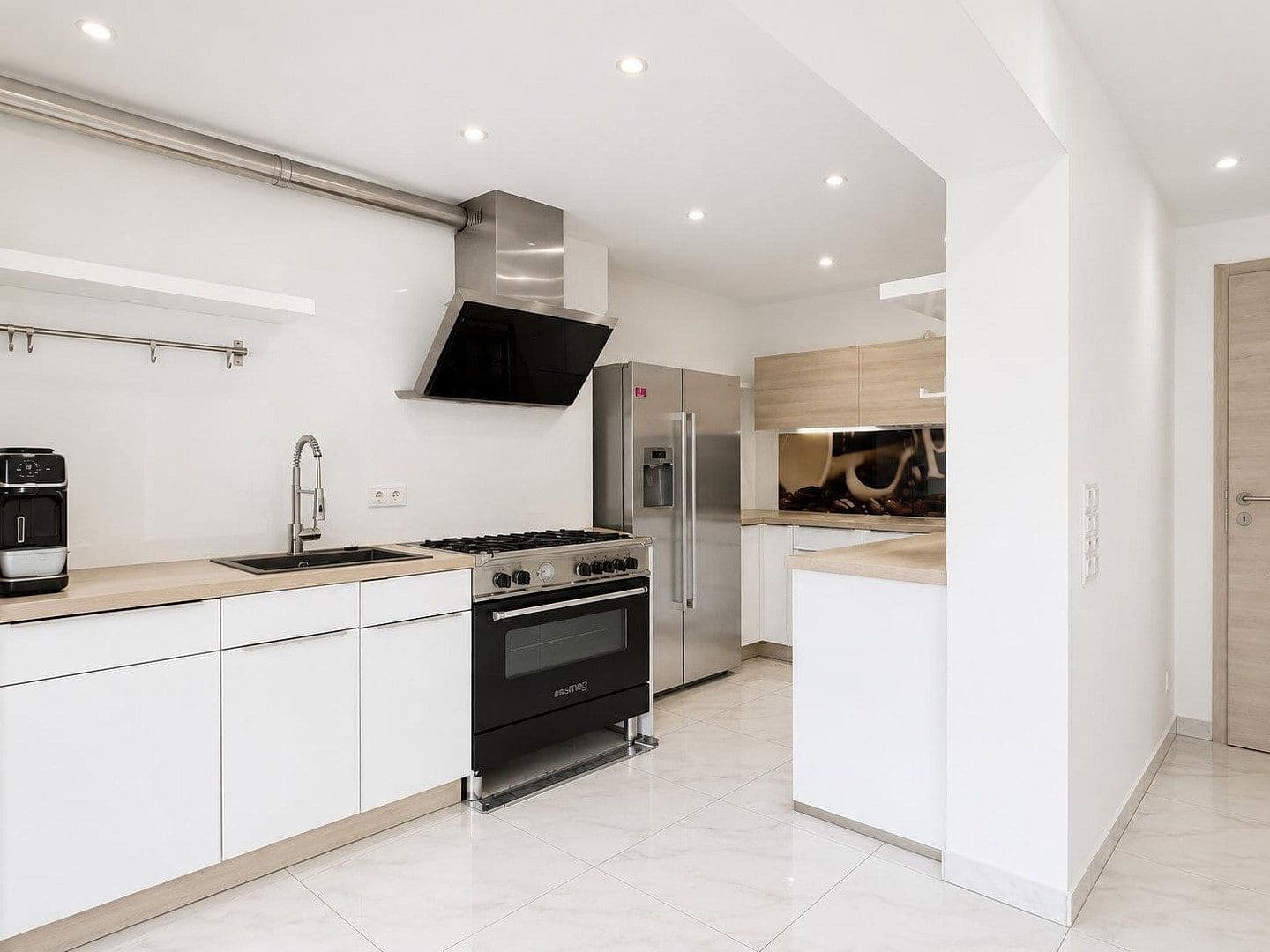 Predaj domu 174 m², pozemok 927 m², Im Klopseifen, Asbach, Porýnie-Falcko Predaj domu 174 m², pozemok 927 m², Im Klopseifen, Asbach, Porýnie-Falcko