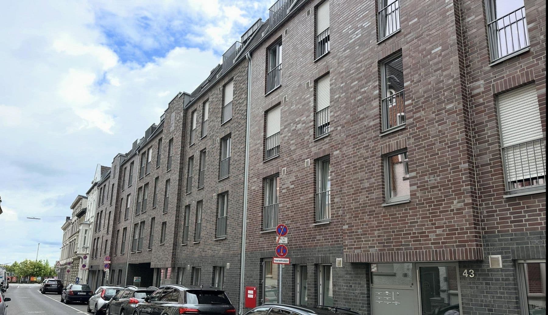 Prenájom bytu 4-izbový 172 m², Neuss, Severné Porýnie - Westfálsko Prenájom bytu 4-izbový 172 m², Neuss, Severné Porýnie - Westfálsko