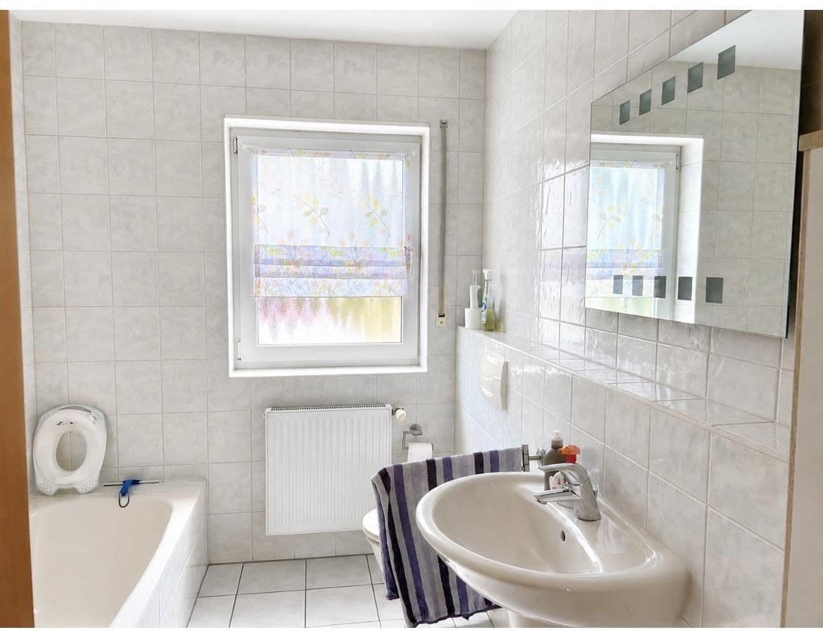 Predaj bytu 4-izbový 105 m², Mülheim-Kärlich, Porýnie-Falcko Predaj bytu 4-izbový 105 m², Mülheim-Kärlich, Porýnie-Falcko
