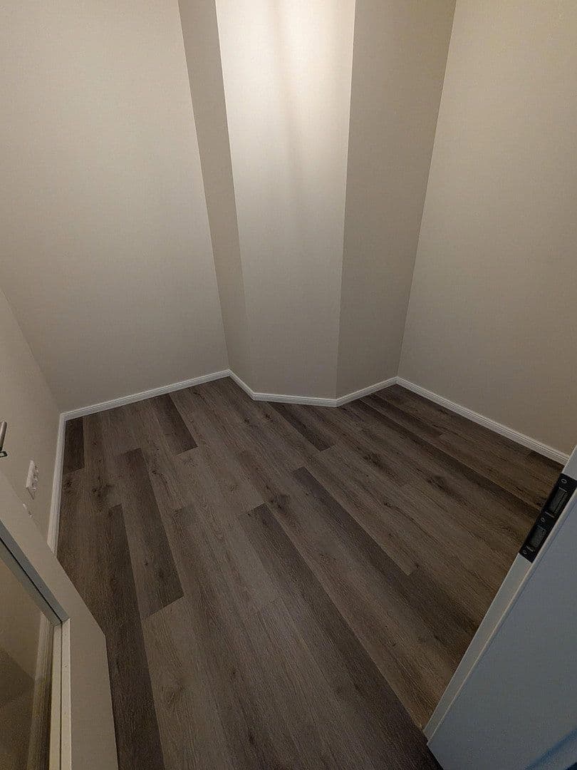 Prenájom bytu 5-izbový 128 m², Moritzstraße 68, Wiesbaden, Hesensko Prenájom bytu 5-izbový 128 m², Moritzstraße 68, Wiesbaden, Hesensko