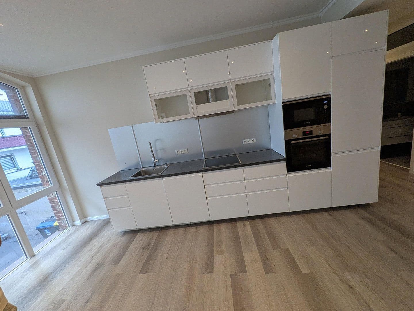 Prenájom bytu 5-izbový 128 m², Moritzstraße 68, Wiesbaden, Hesensko Prenájom bytu 5-izbový 128 m², Moritzstraße 68, Wiesbaden, Hesensko