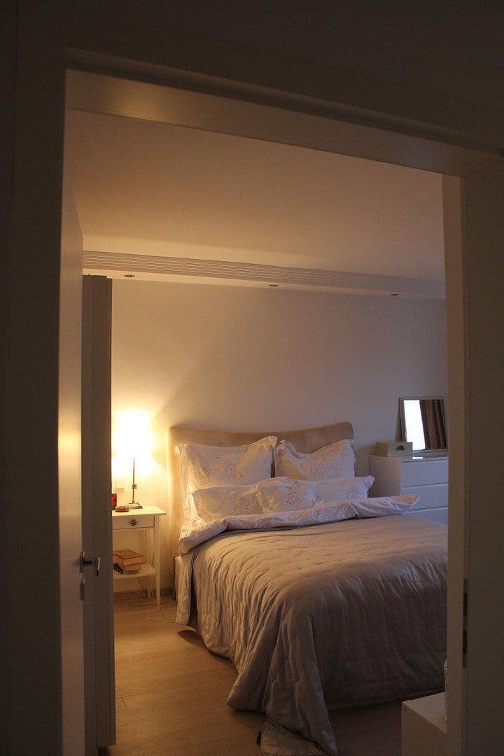 Prenájom bytu 2-izbový 54 m², München, Bavorsko Prenájom bytu 2-izbový 54 m², München, Bavorsko