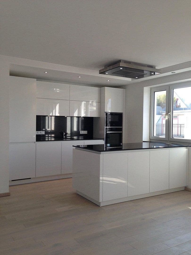 Prenájom bytu 2-izbový 54 m², München, Bavorsko Prenájom bytu 2-izbový 54 m², München, Bavorsko