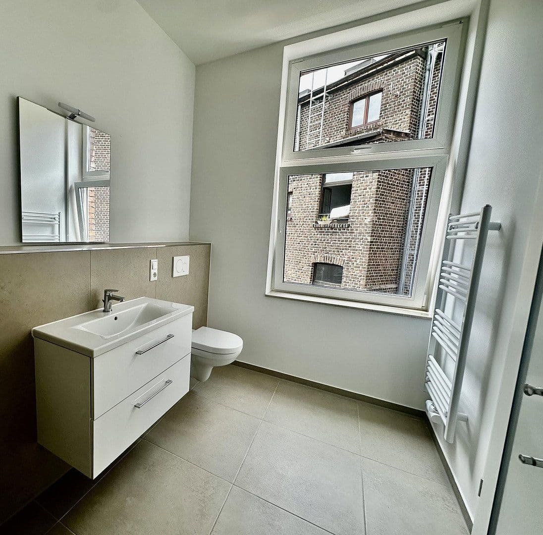 Predaj bytu 4-izbový 85 m², Adalbertsteinweg 204, Aachen, Severné Porýnie - Westfálsko Predaj bytu 4-izbový 85 m², Adalbertsteinweg 204, Aachen, Severné Porýnie - Westfálsko