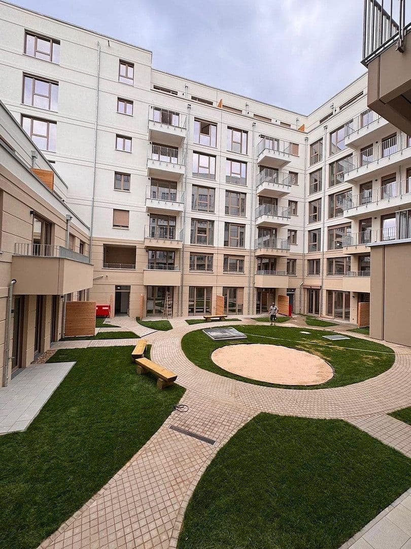 Prenájom bytu 3-izbový 76 m², Malmöerstr. 28, Berlin, Berlín Prenájom bytu 3-izbový 76 m², Malmöerstr. 28, Berlin, Berlín