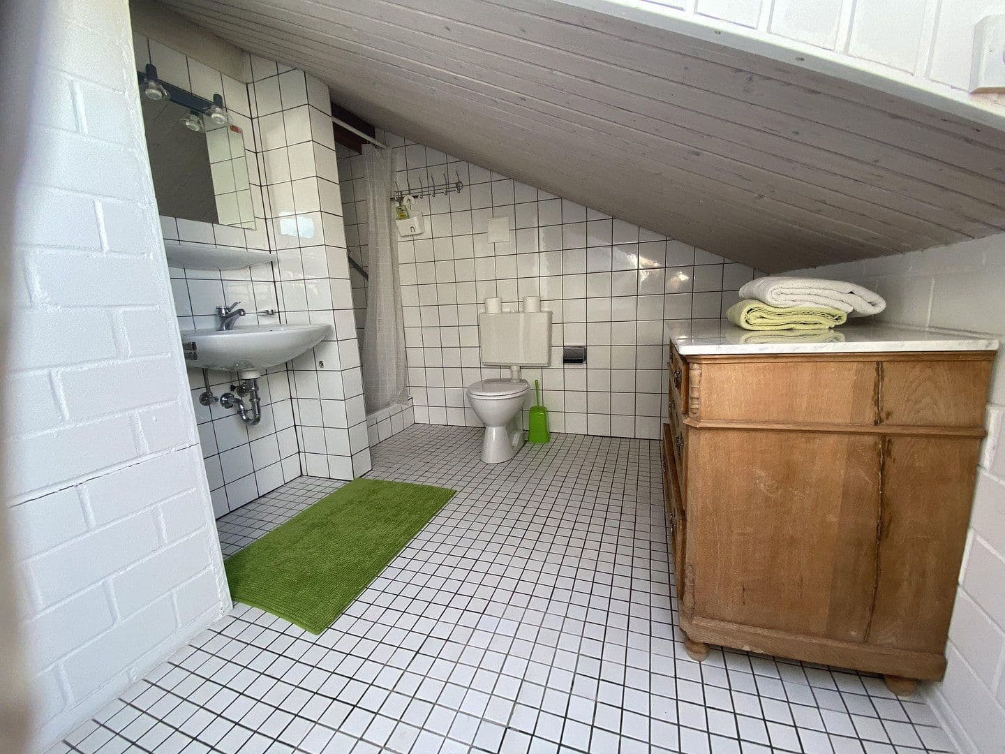 Predaj domu 143 m², pozemok 398 m², Weil am Rhein, Bádensko-Wurttembersko Predaj domu 143 m², pozemok 398 m², Weil am Rhein, Bádensko-Wurttembersko