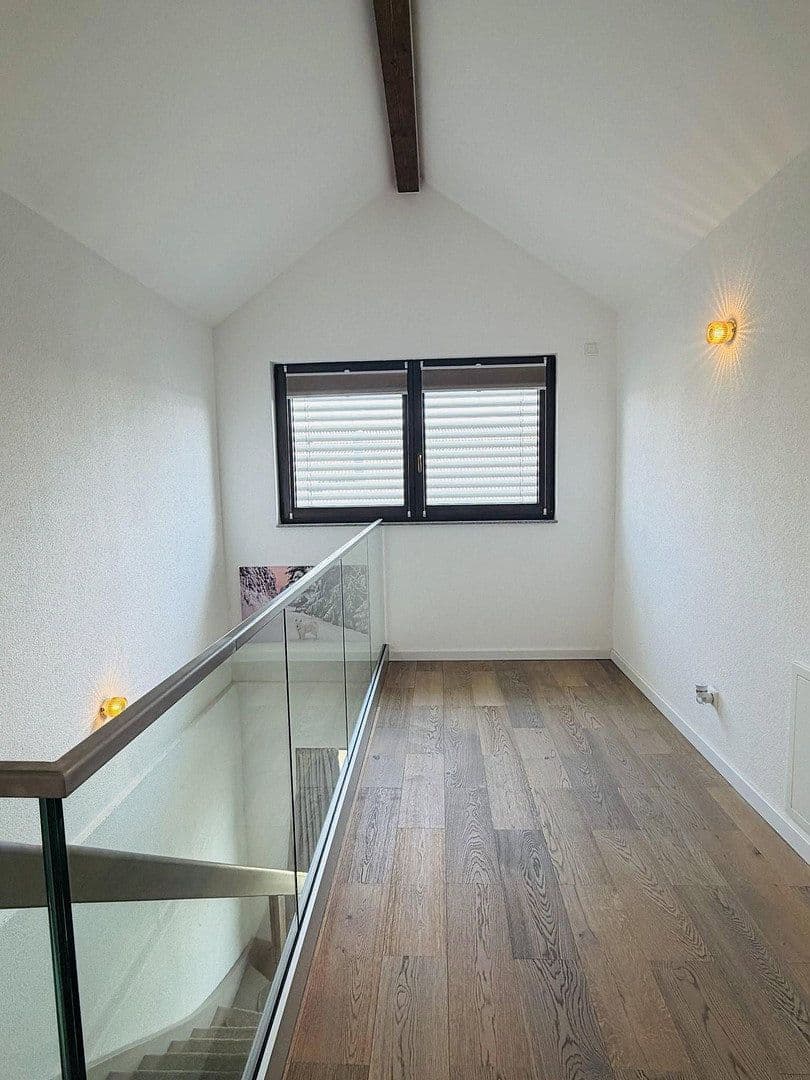 Predaj domu 144 m², pozemok 631 m², Rosenberg, Bádensko-Wurttembersko Predaj domu 144 m², pozemok 631 m², Rosenberg, Bádensko-Wurttembersko
