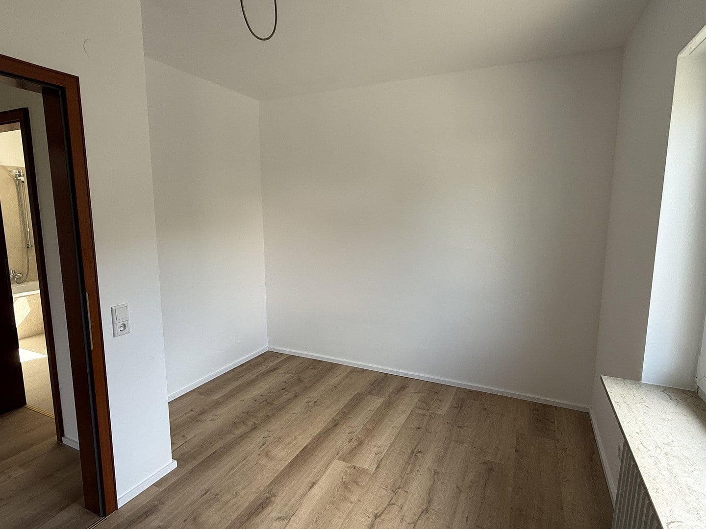 Prenájom bytu 3-izbový 81 m², Hochtalstr. 23, Lauda-Königshofen, Bádensko-Wurttembersko Prenájom bytu 3-izbový 81 m², Hochtalstr. 23, Lauda-Königshofen, Bádensko-Wurttembersko