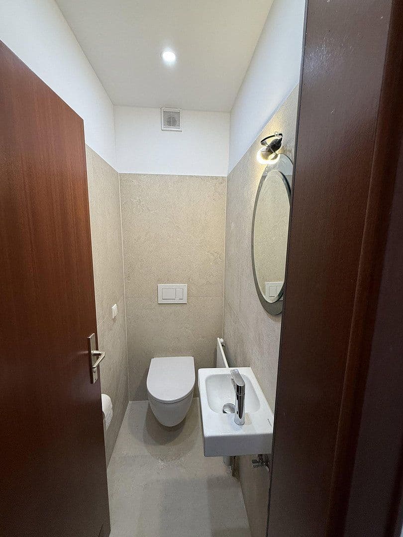 Prenájom bytu 3-izbový 81 m², Hochtalstr. 23, Lauda-Königshofen, Bádensko-Wurttembersko Prenájom bytu 3-izbový 81 m², Hochtalstr. 23, Lauda-Königshofen, Bádensko-Wurttembersko