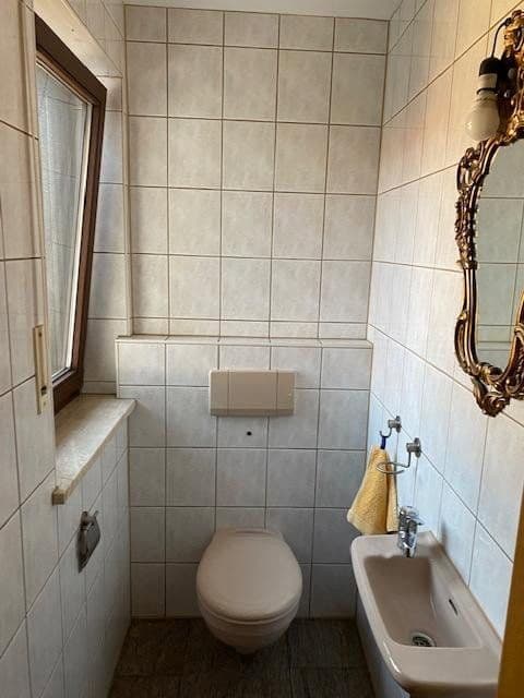 Prenájom bytu 3-izbový 150 m², Dorfstr.6, Grafing, Bavorsko Prenájom bytu 3-izbový 150 m², Dorfstr.6, Grafing, Bavorsko
