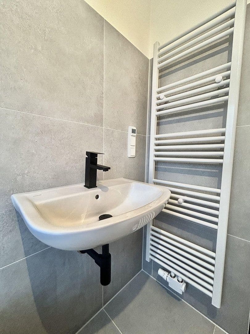 Prenájom bytu 3-izbový 79 m², Pattensen, Dolné Sasko Prenájom bytu 3-izbový 79 m², Pattensen, Dolné Sasko