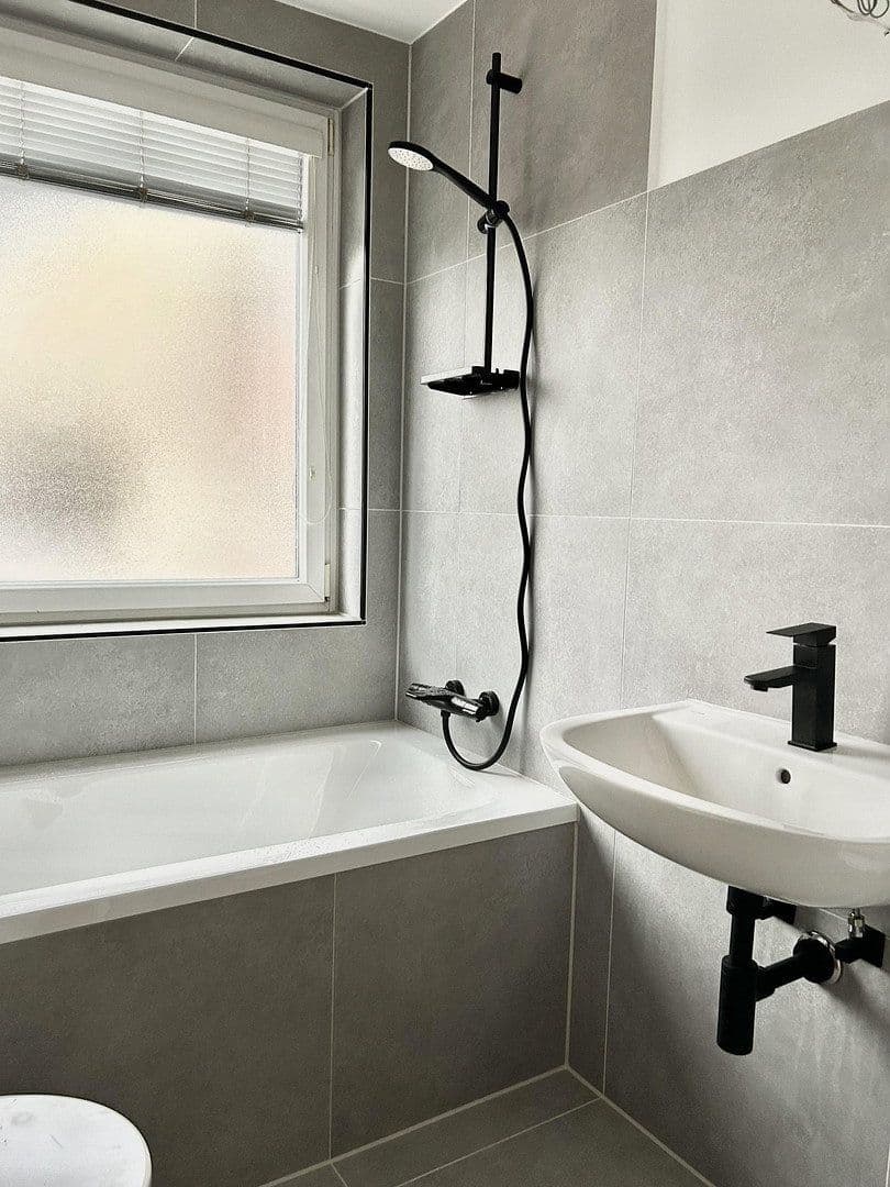 Prenájom bytu 3-izbový 79 m², Pattensen, Dolné Sasko Prenájom bytu 3-izbový 79 m², Pattensen, Dolné Sasko