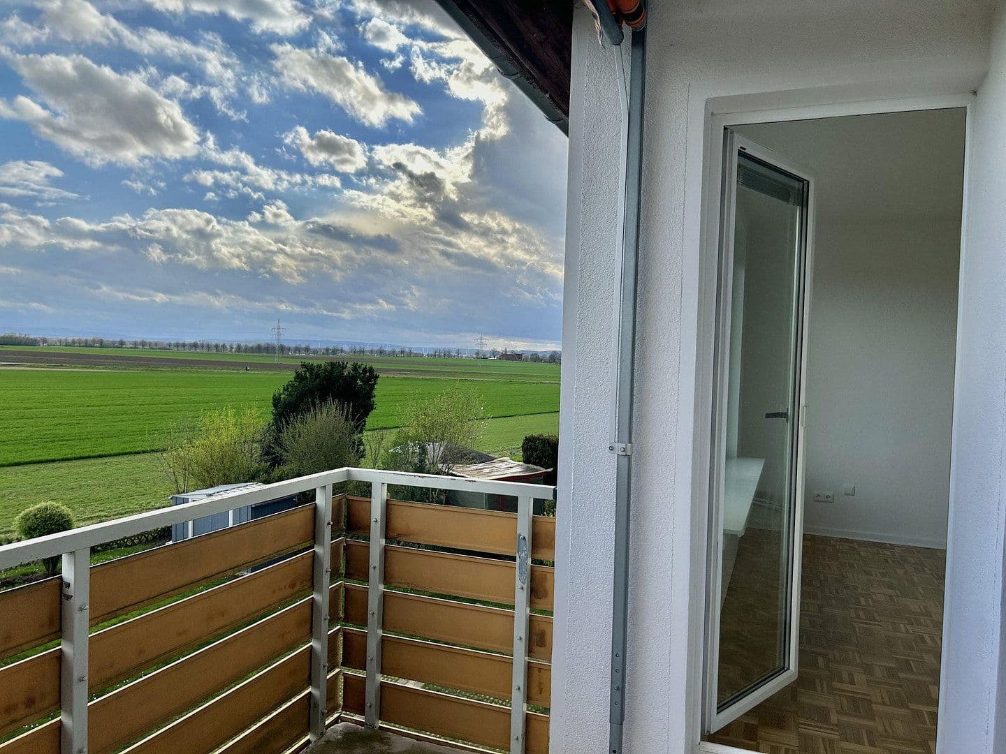 Prenájom bytu 3-izbový 79 m², Pattensen, Dolné Sasko Prenájom bytu 3-izbový 79 m², Pattensen, Dolné Sasko