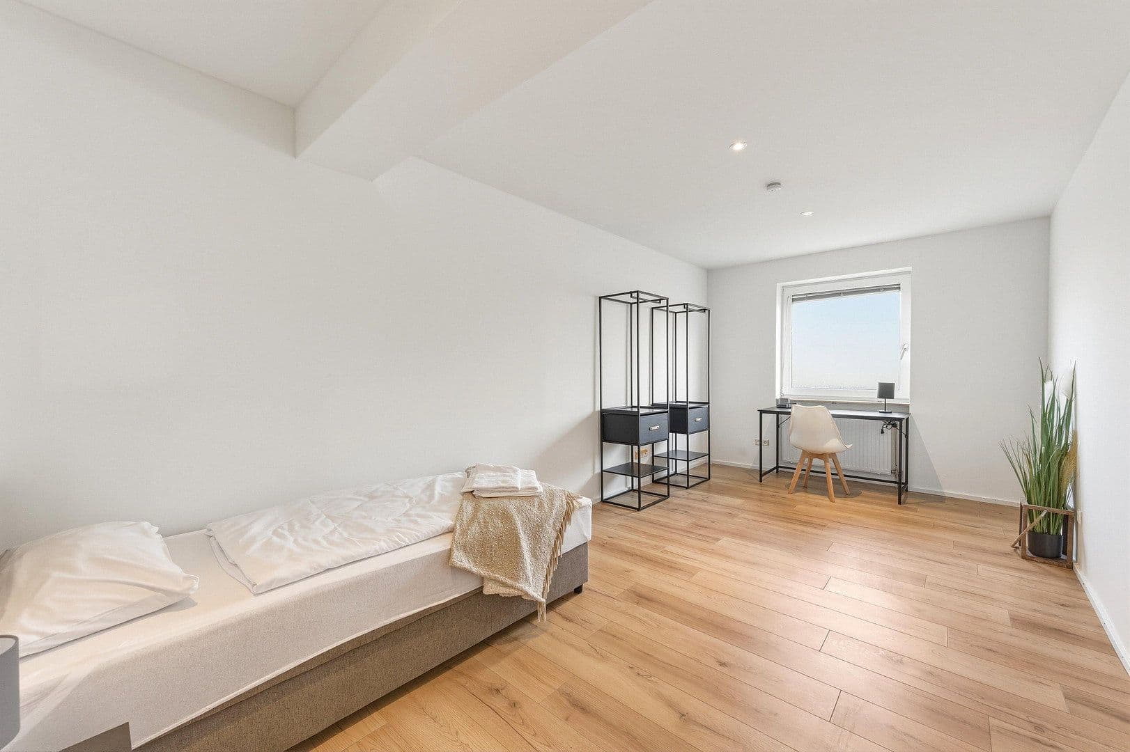 Prenájom bytu 5-izbový 118 m², Moltkestraße 54, Heilbronn, Bádensko-Wurttembersko Prenájom bytu 5-izbový 118 m², Moltkestraße 54, Heilbronn, Bádensko-Wurttembersko