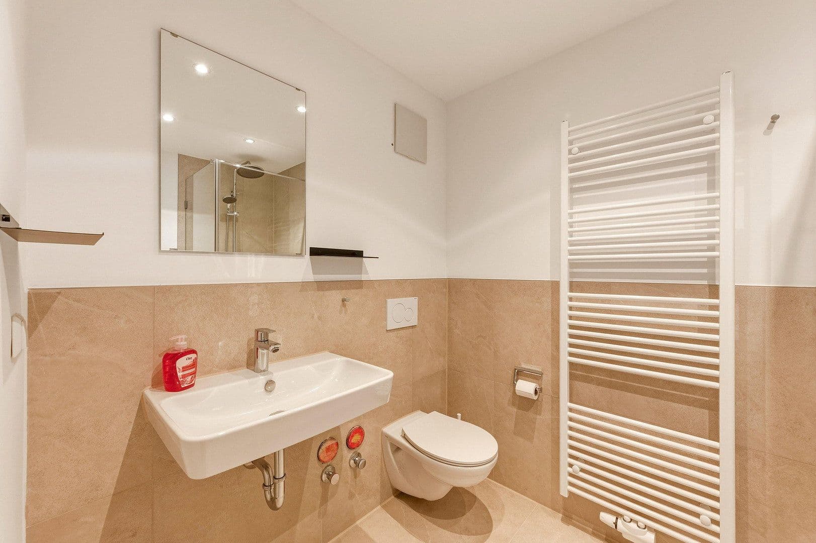 Prenájom bytu 5-izbový 118 m², Moltkestraße 54, Heilbronn, Bádensko-Wurttembersko Prenájom bytu 5-izbový 118 m², Moltkestraße 54, Heilbronn, Bádensko-Wurttembersko