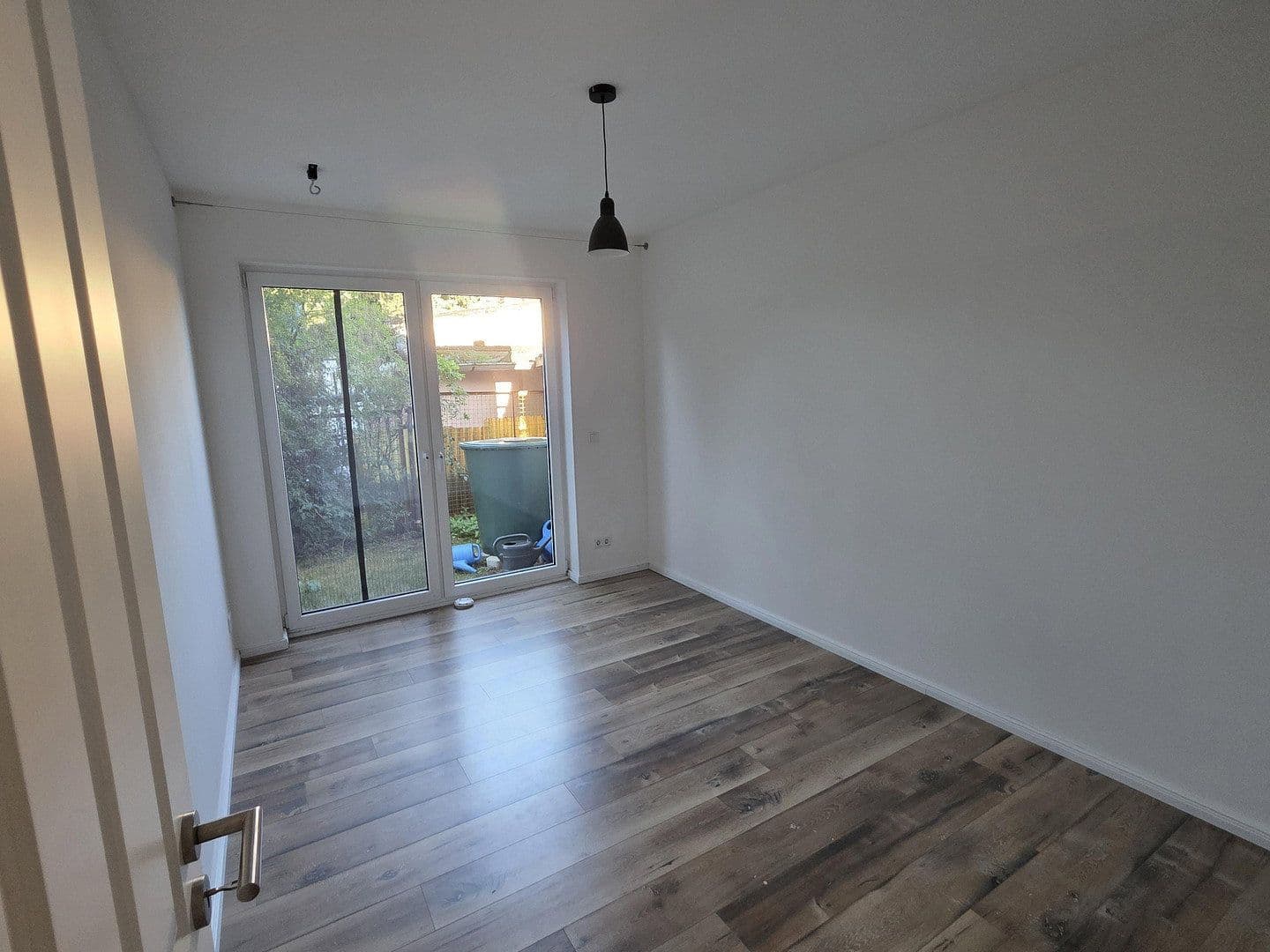 Prenájom bytu 4-izbový 132 m², Leipzig, Sasko Prenájom bytu 4-izbový 132 m², Leipzig, Sasko