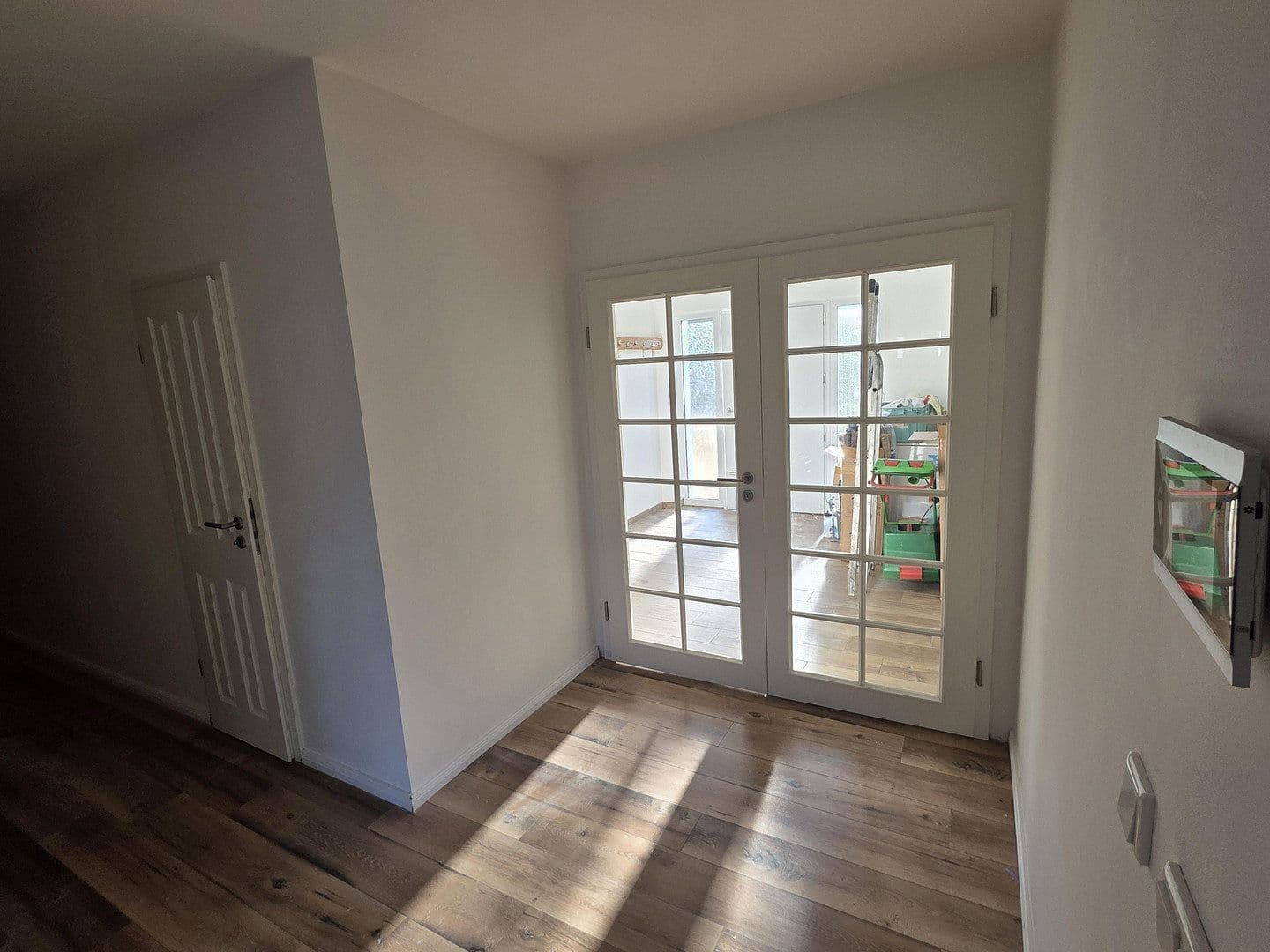 Prenájom bytu 4-izbový 132 m², Leipzig, Sasko Prenájom bytu 4-izbový 132 m², Leipzig, Sasko