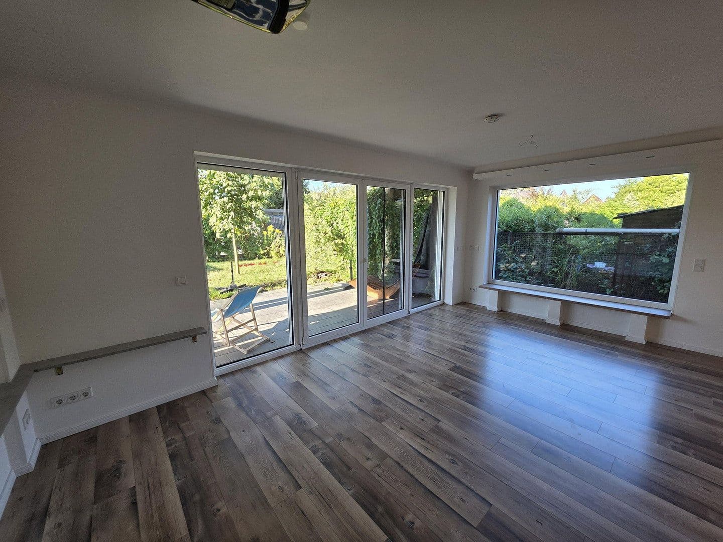 Prenájom bytu 4-izbový 132 m², Leipzig, Sasko Prenájom bytu 4-izbový 132 m², Leipzig, Sasko