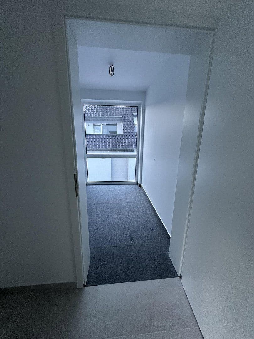 Prenájom bytu 3-izbový 65 m², Hundert-Morgen-Str. 2B, Kelsterbach, Hesensko Prenájom bytu 3-izbový 65 m², Hundert-Morgen-Str. 2B, Kelsterbach, Hesensko