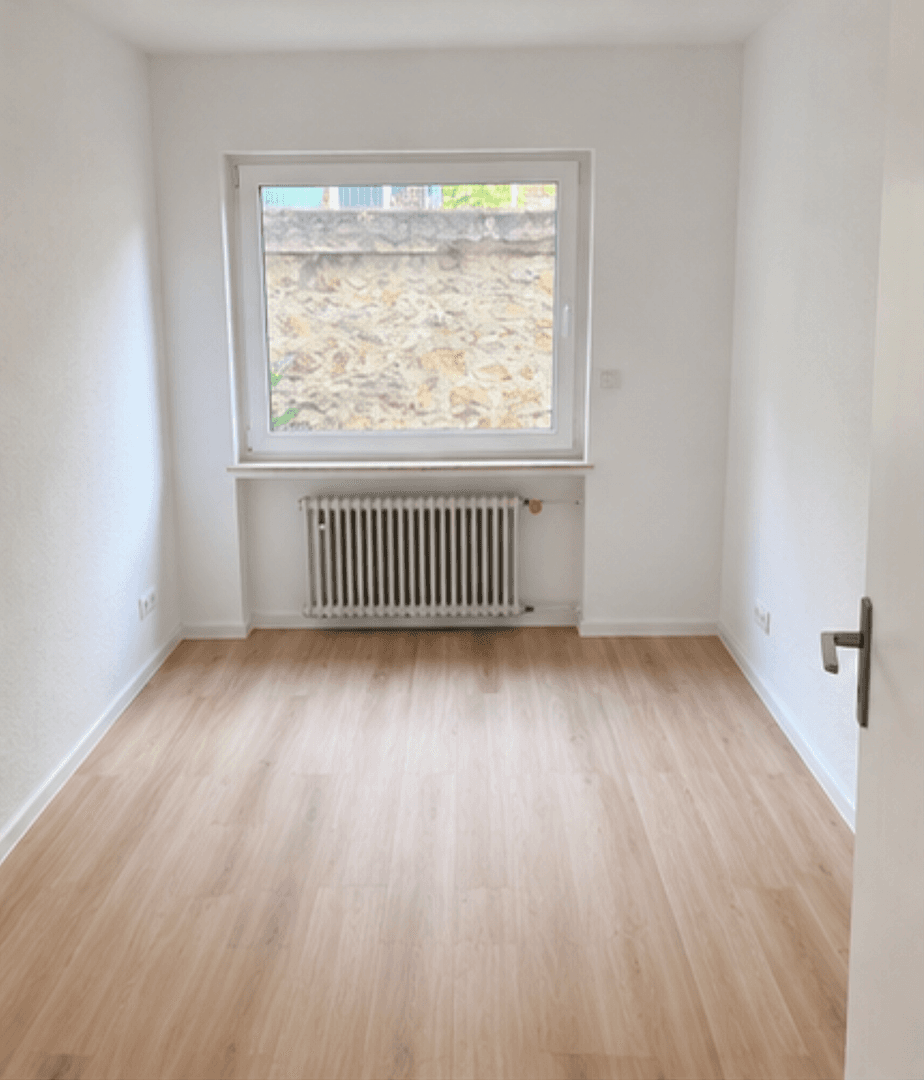 Prenájom bytu 4-izbový 101 m², Vallendar, Porýnie-Falcko Prenájom bytu 4-izbový 101 m², Vallendar, Porýnie-Falcko