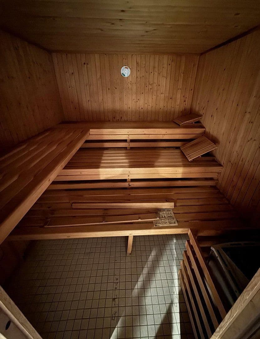 Predaj domu 478 m², pozemok 1.827 m², Neuhof, Hesensko Predaj domu 478 m², pozemok 1.827 m², Neuhof, Hesensko
