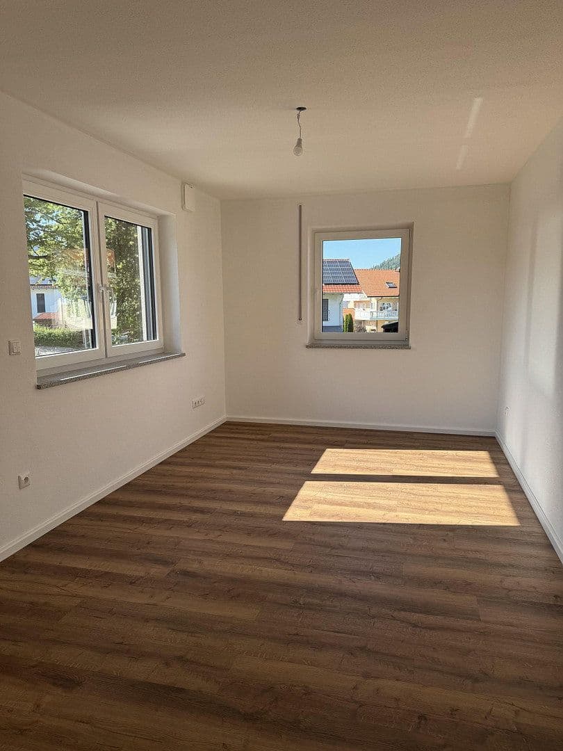 Prenájom bytu 3-izbový 96 m², Schwaig 5, Ruhpolding, Bavorsko Prenájom bytu 3-izbový 96 m², Schwaig 5, Ruhpolding, Bavorsko