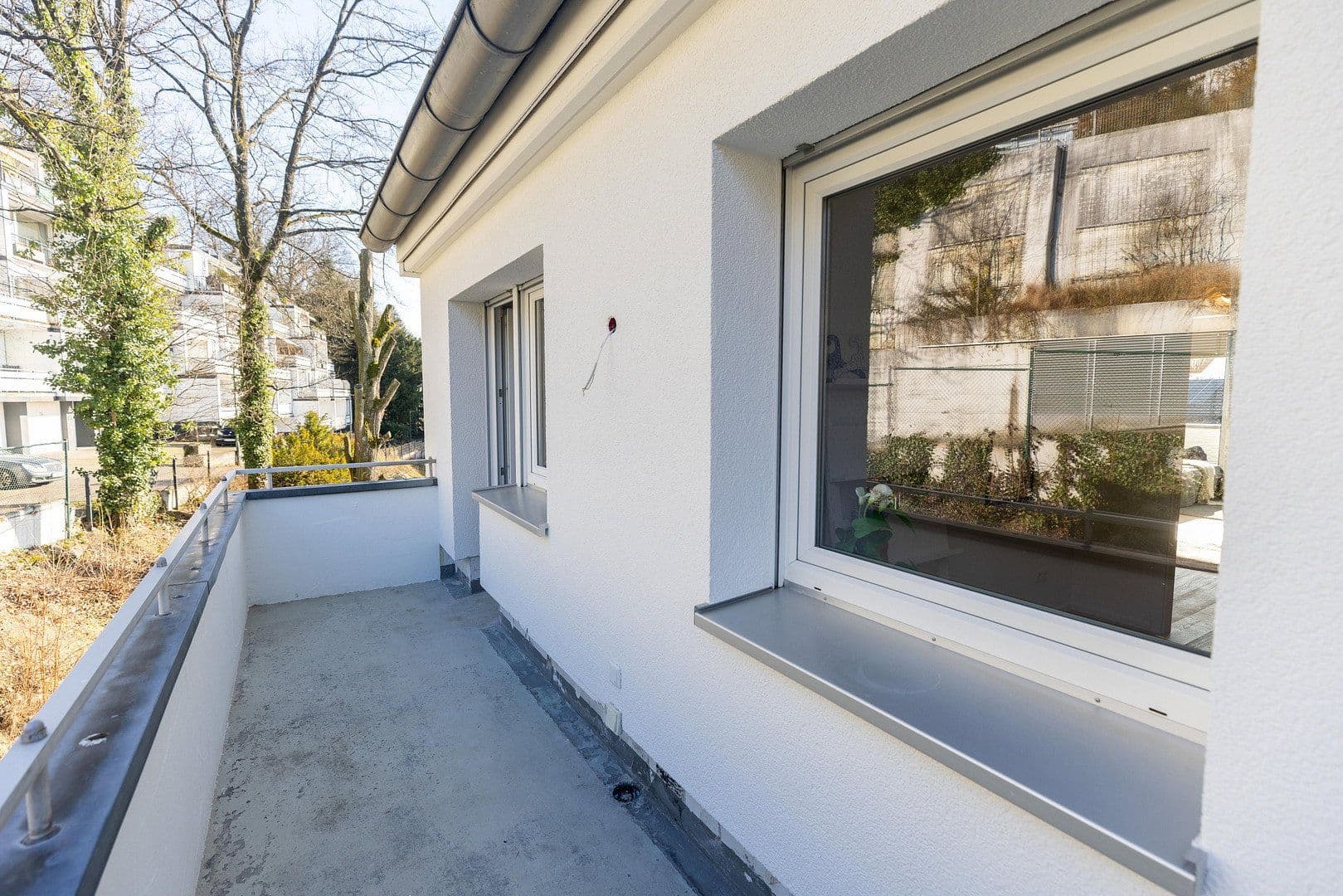 Prenájom bytu 3-izbový 91 m², Rathelbeckstr. 356, Düsseldorf, Severné Porýnie - Westfálsko Prenájom bytu 3-izbový 91 m², Rathelbeckstr. 356, Düsseldorf, Severné Porýnie - Westfálsko
