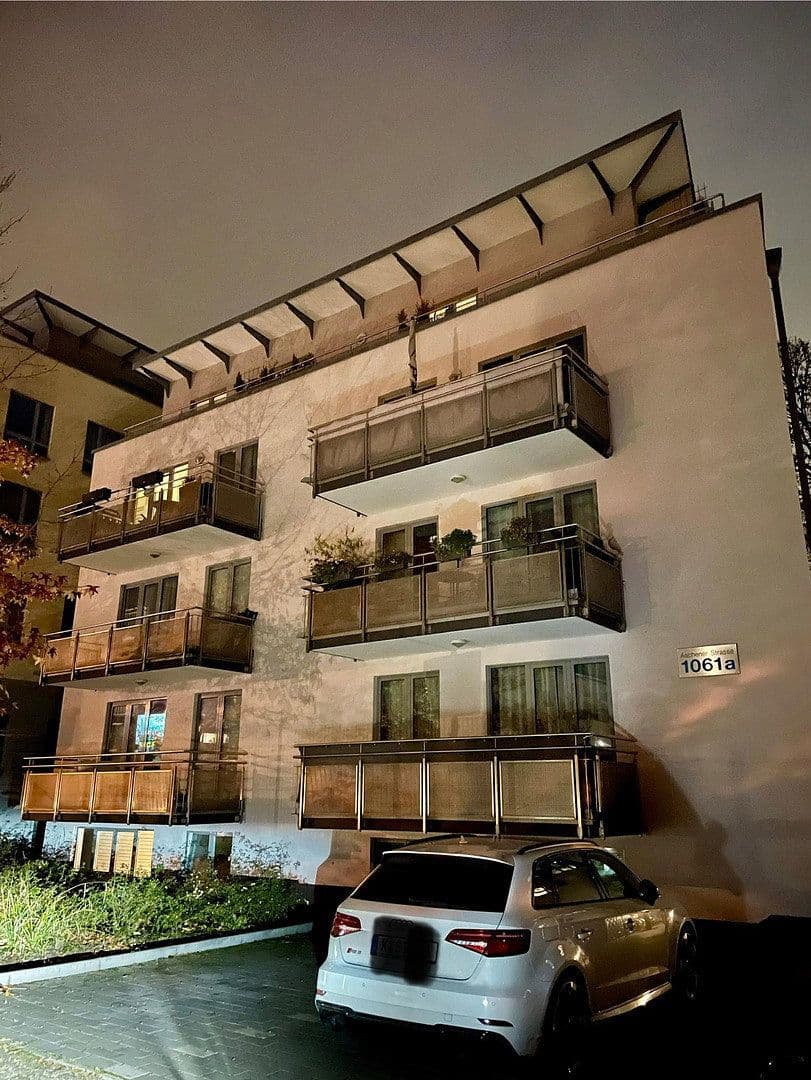 Prenájom bytu 2-izbový 80 m², Köln, Severné Porýnie - Westfálsko Prenájom bytu 2-izbový 80 m², Köln, Severné Porýnie - Westfálsko