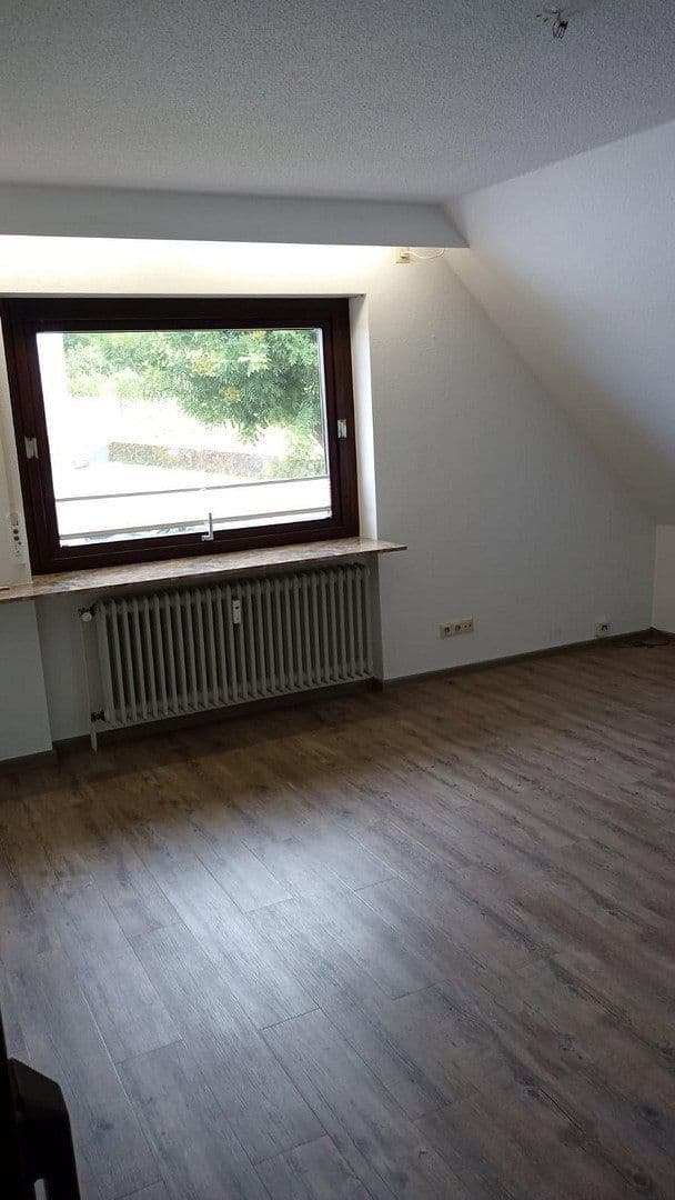 Prenájom bytu 5-izbový 196 m², Baden-Baden, Bádensko-Wurttembersko Prenájom bytu 5-izbový 196 m², Baden-Baden, Bádensko-Wurttembersko