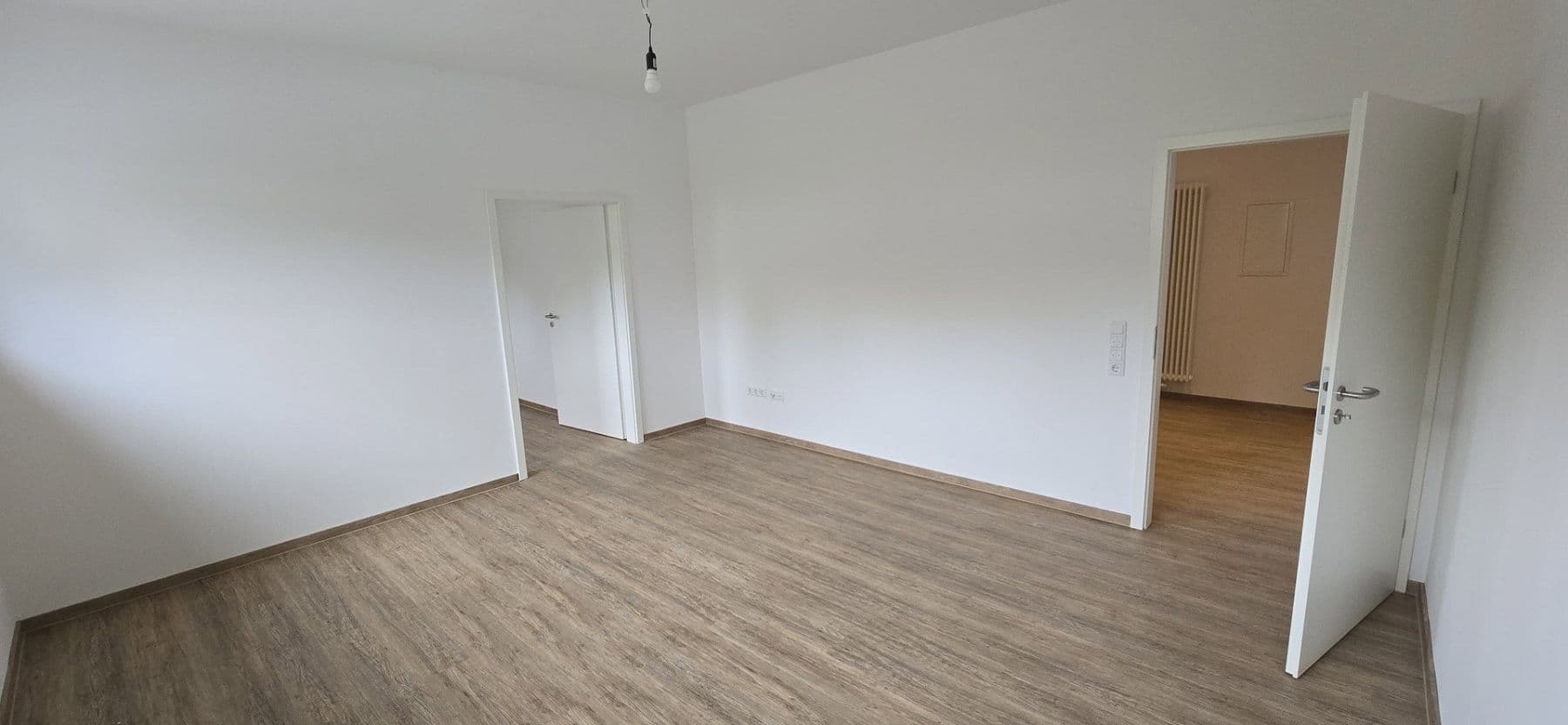 Prenájom bytu 2-izbový 100 m², Freiherr-vom-Stein-Platz 2, Eisenberg (Pfalz), Porýnie-Falcko Prenájom bytu 2-izbový 100 m², Freiherr-vom-Stein-Platz 2, Eisenberg (Pfalz), Porýnie-Falcko