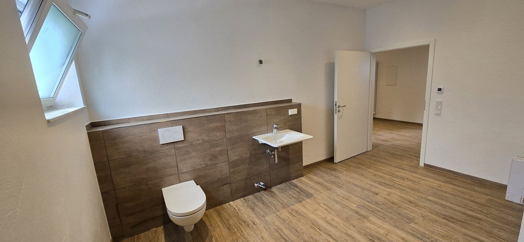 Prenájom bytu 2-izbový 100 m², Freiherr-vom-Stein-Platz 2, Eisenberg (Pfalz), Porýnie-Falcko Prenájom bytu 2-izbový 100 m², Freiherr-vom-Stein-Platz 2, Eisenberg (Pfalz), Porýnie-Falcko