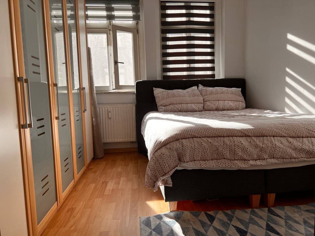 Prenájom bytu 2-izbový 48 m², Marienstr. 26, Zwickau, Sasko Prenájom bytu 2-izbový 48 m², Marienstr. 26, Zwickau, Sasko
