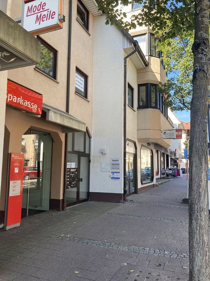Prenájom kancelárie 160 m², Hauptstr. 17, Titisee-Neustadt, Bádensko-Wurttembersko Prenájom kancelárie 160 m², Hauptstr. 17, Titisee-Neustadt, Bádensko-Wurttembersko