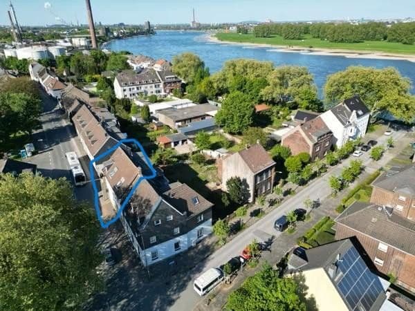 Predaj domu 295 m², pozemok 309 m², Duisburgerstr., Duisburg, Severné Porýnie - Westfálsko Predaj domu 295 m², pozemok 309 m², Duisburgerstr., Duisburg, Severné Porýnie - Westfálsko