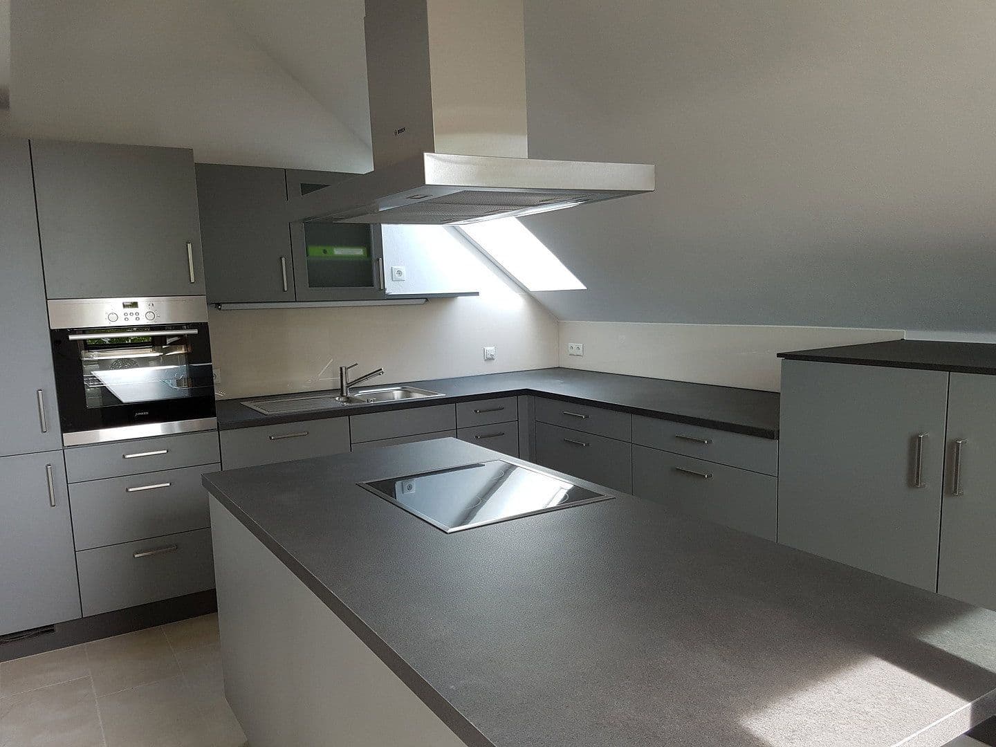 Prenájom bytu 4-izbový 130 m², Allgäuer Straße 8, Wolfertschwenden, Bavorsko Prenájom bytu 4-izbový 130 m², Allgäuer Straße 8, Wolfertschwenden, Bavorsko