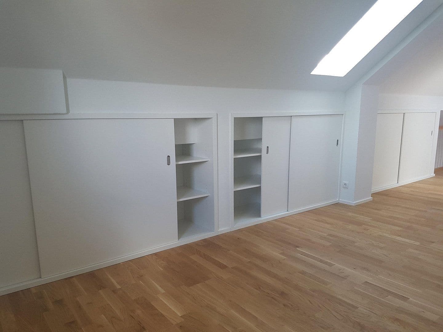 Prenájom bytu 4-izbový 130 m², Allgäuer Straße 8, Wolfertschwenden, Bavorsko Prenájom bytu 4-izbový 130 m², Allgäuer Straße 8, Wolfertschwenden, Bavorsko